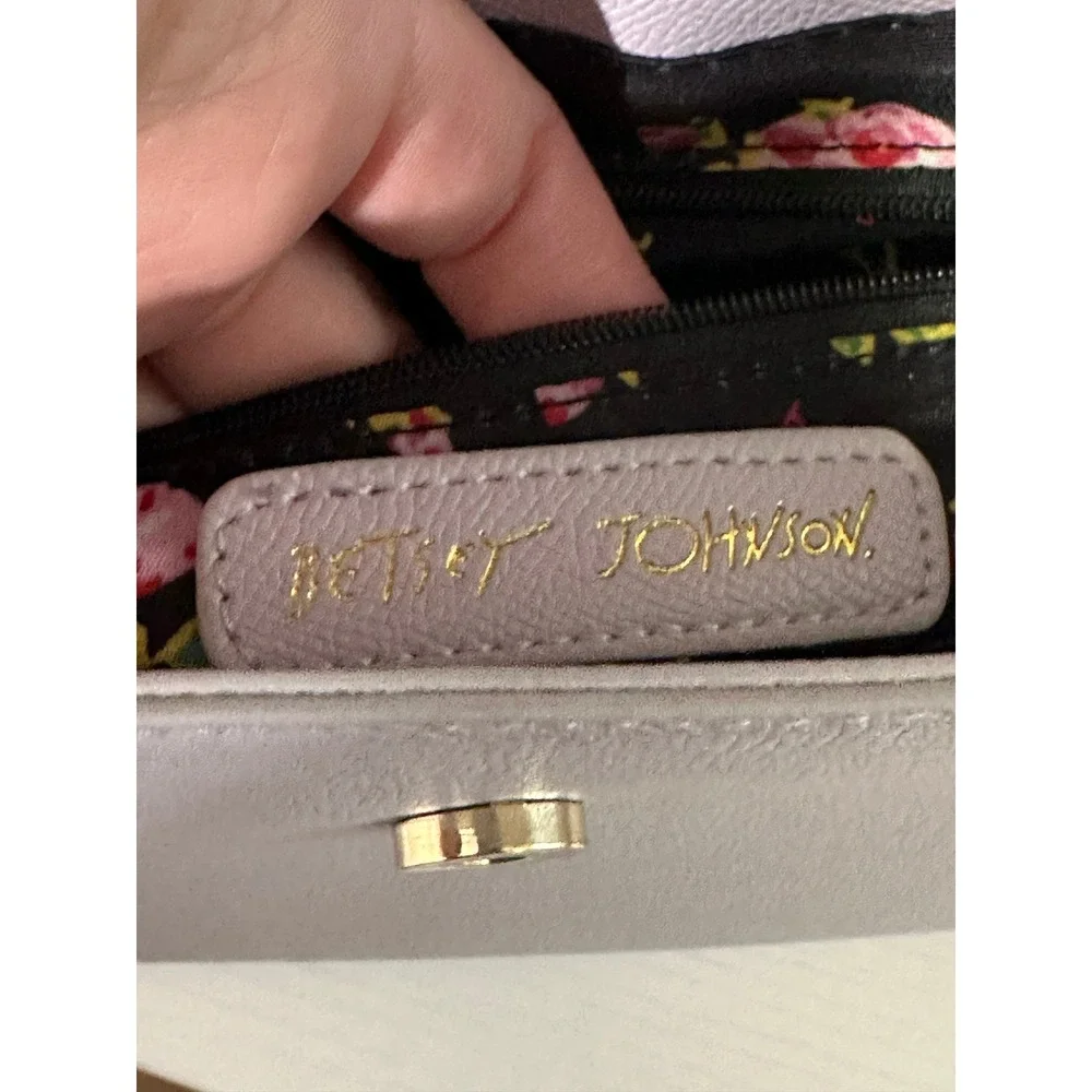 Betsey Johnson Devin Satchel‎ Top Handle Crossbody Bag Lilac Bow Chain Strap